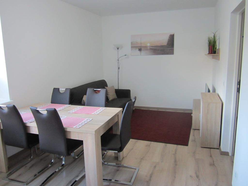 Alpeneer Apartment *